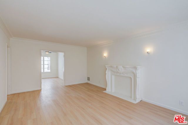 143 S Canon Drive B, Beverly Hills, CA 90212