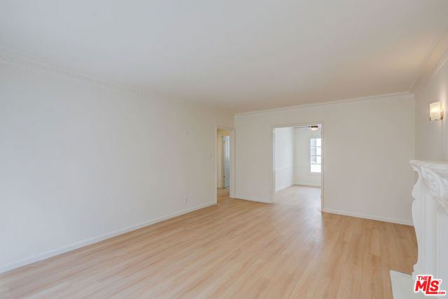 143 S Canon Drive B, Beverly Hills, CA 90212
