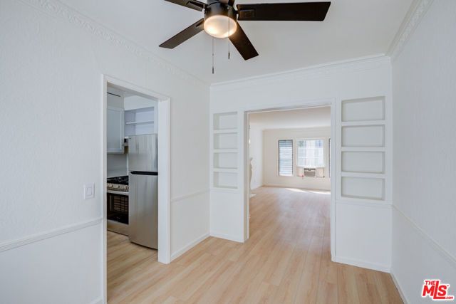 143 S Canon Drive B, Beverly Hills, CA 90212