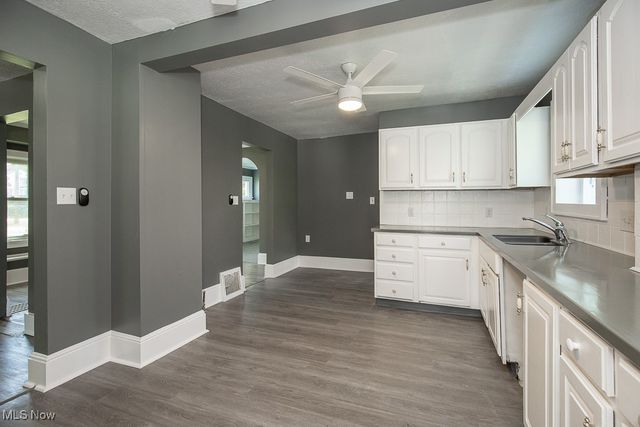 1063 Packard Drive, Akron, OH 44320