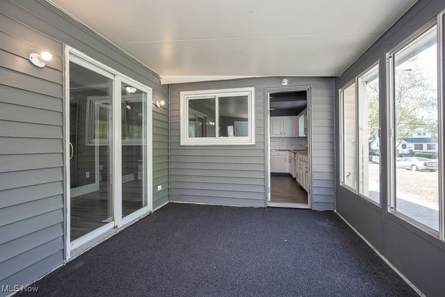 1063 Packard Drive, Akron, OH 44320