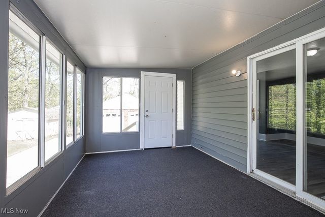 1063 Packard Drive, Akron, OH 44320