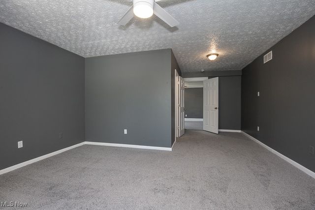 1063 Packard Drive, Akron, OH 44320