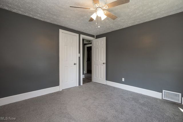 1063 Packard Drive, Akron, OH 44320