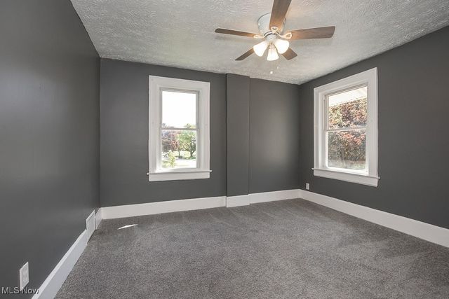 1063 Packard Drive, Akron, OH 44320