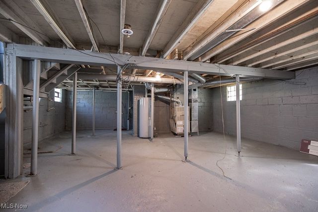 1063 Packard Drive, Akron, OH 44320