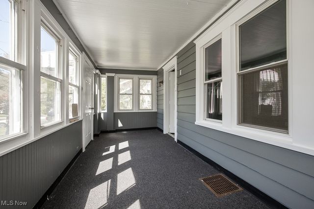 1063 Packard Drive, Akron, OH 44320