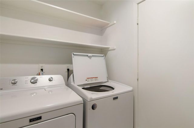 17 W Broken Oak, The Woodlands, TX 77381