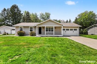7439 Eastlane Avenue, Georgetown Twp, MI 49428