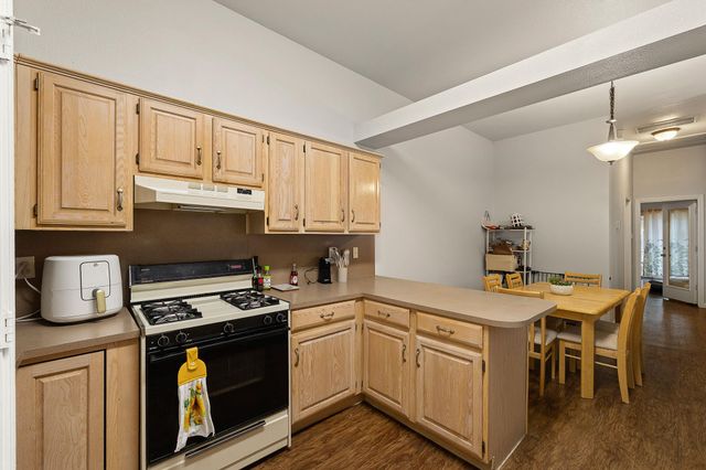 2910 Whisper Oaks LN, Georgetown, TX 78628