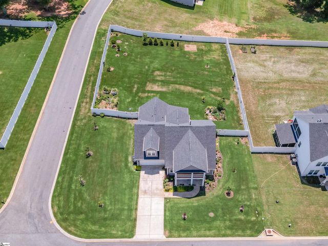 701 Oak Hill Lane, Belton, SC 29627