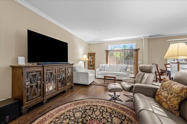 6395 Cunningham Court A, Gurnee, IL 60031