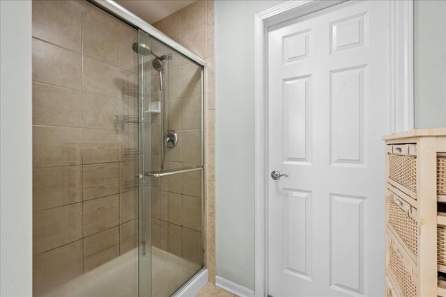 6395 Cunningham Court A, Gurnee, IL 60031