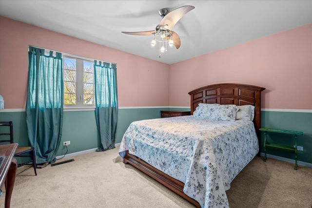 6395 Cunningham Court A, Gurnee, IL 60031