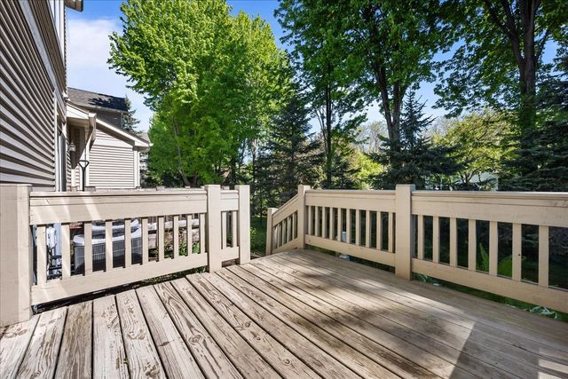 6395 Cunningham Court A, Gurnee, IL 60031