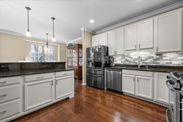 6395 Cunningham Court A, Gurnee, IL 60031