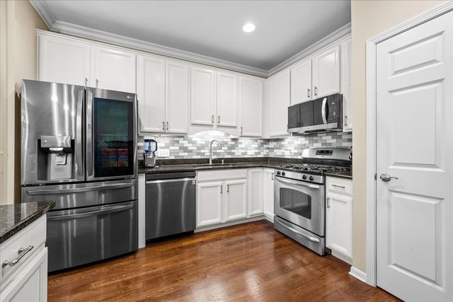 6395 Cunningham Court A, Gurnee, IL 60031