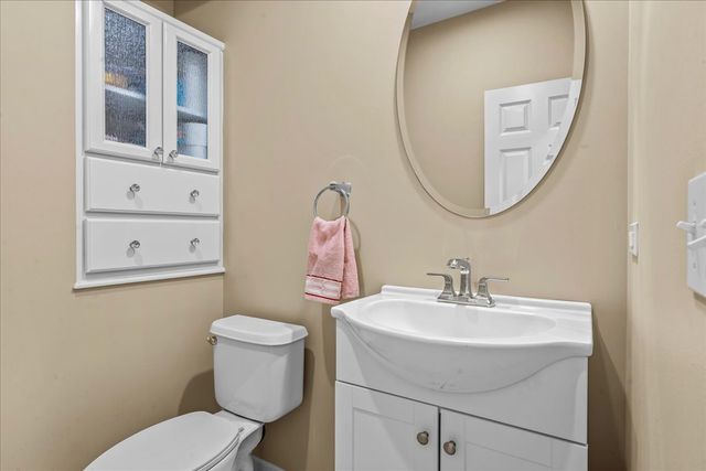 6395 Cunningham Court A, Gurnee, IL 60031