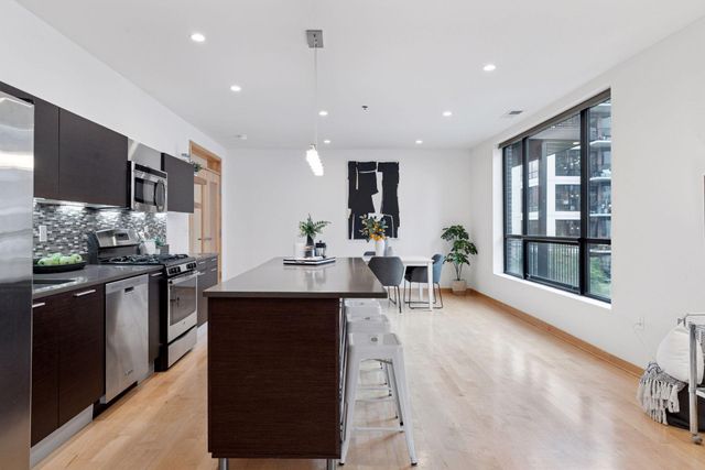 3104 W Lake Street 305, Minneapolis, MN 55416