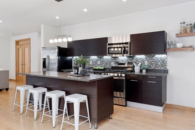 3104 W Lake Street 305, Minneapolis, MN 55416