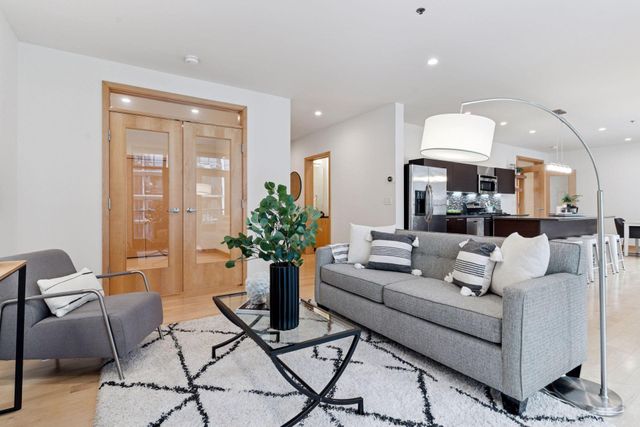 3104 W Lake Street 305, Minneapolis, MN 55416