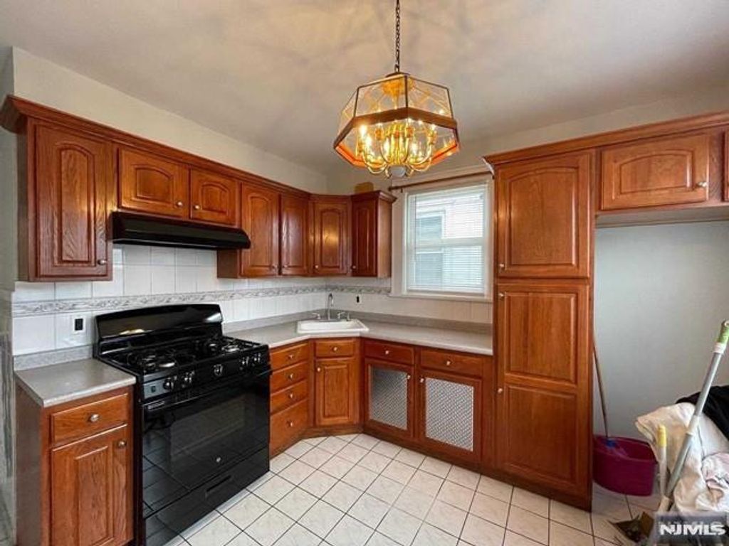 41 Windsor Street 2, Kearny, NJ 07032