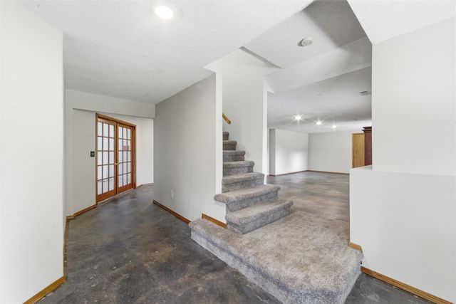 12363 W Meribeau Ct, Wichita, KS 67235