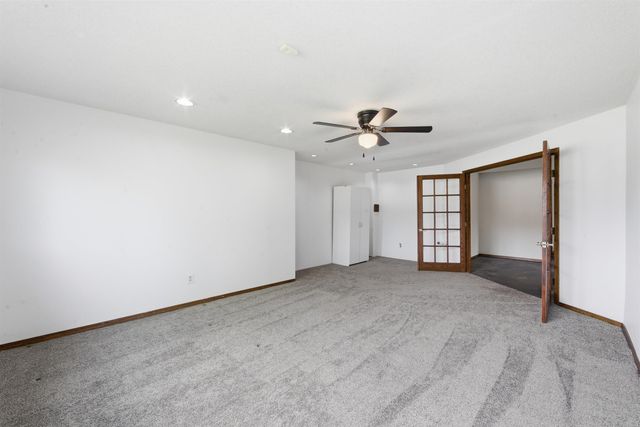 12363 W Meribeau Ct, Wichita, KS 67235