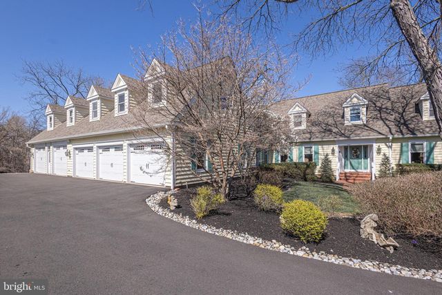 1045 WASHINGTON CROSSING ROAD, Newtown, PA 18940