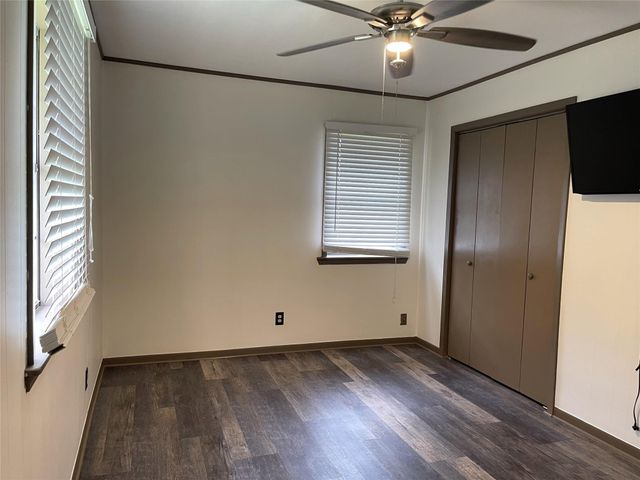 525 Fm 80 N, Streetman, TX 75859