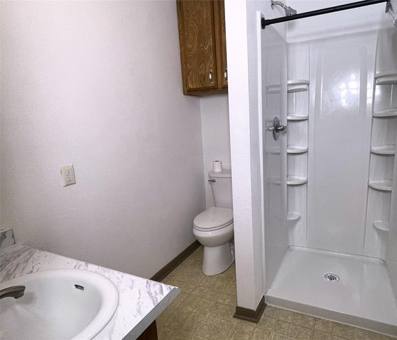 525 Fm 80 N, Streetman, TX 75859