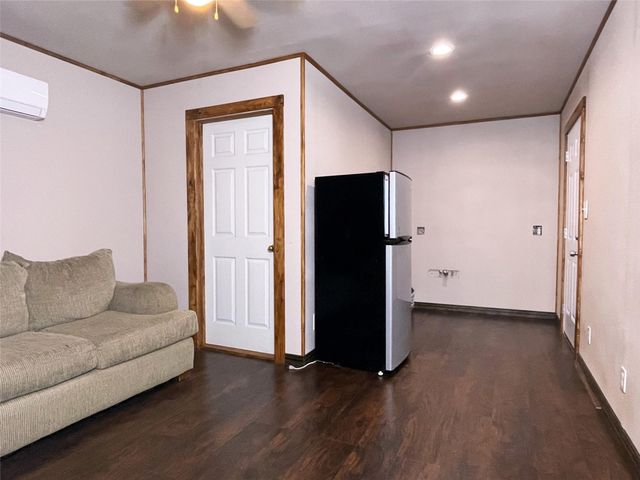 525 Fm 80 N, Streetman, TX 75859