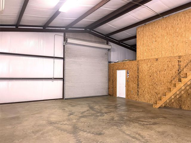 525 Fm 80 N, Streetman, TX 75859