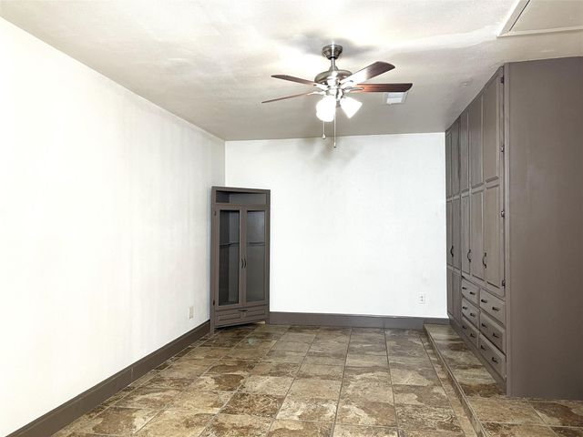 525 Fm 80 N, Streetman, TX 75859