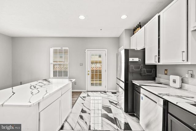 884 LOWE RD, Middle River, MD 21220