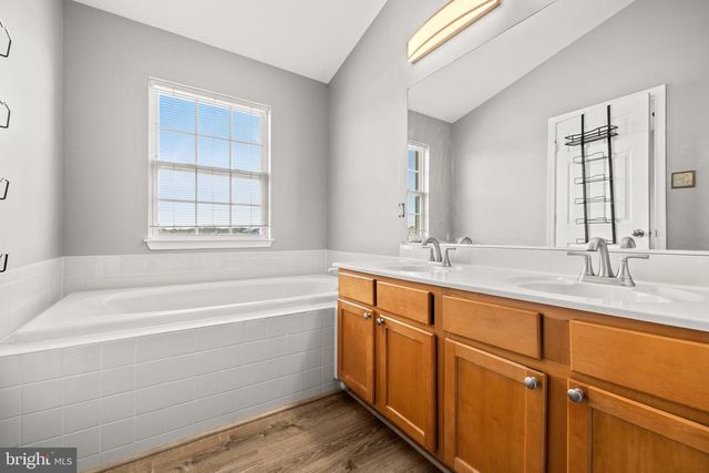 884 LOWE RD, Middle River, MD 21220