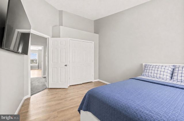 884 LOWE RD, Middle River, MD 21220