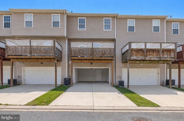 884 LOWE RD, Middle River, MD 21220