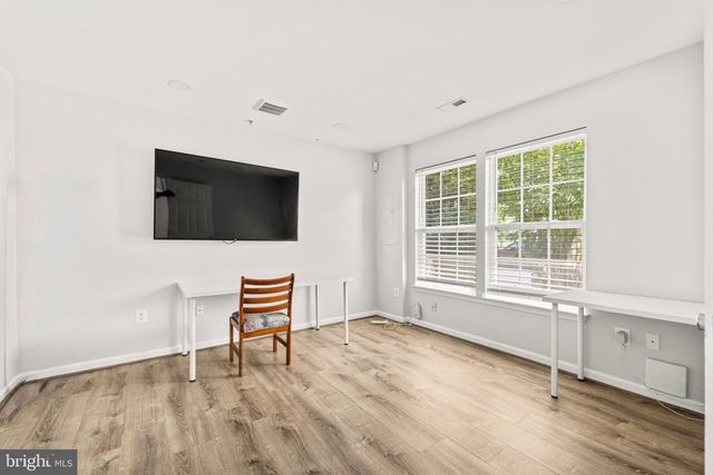 884 LOWE RD, Middle River, MD 21220
