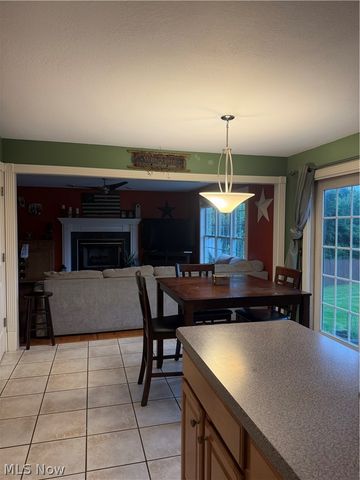 5295 Sycamore Hill Drive, New Middletown, OH 44442