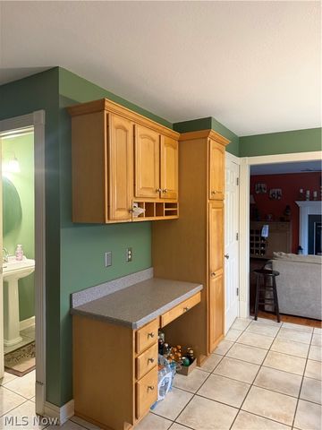5295 Sycamore Hill Drive, New Middletown, OH 44442