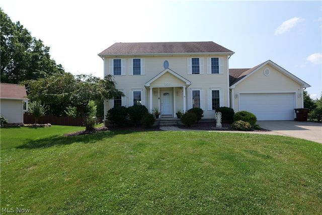 5295 Sycamore Hill Drive, New Middletown, OH 44442
