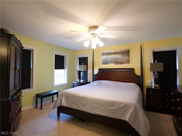 5295 Sycamore Hill Drive, New Middletown, OH 44442