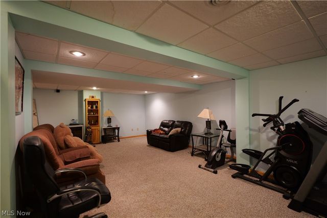 5295 Sycamore Hill Drive, New Middletown, OH 44442