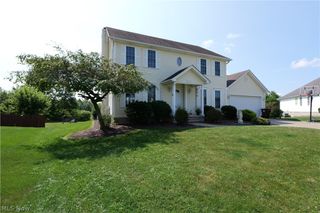 5295 Sycamore Hill Drive, New Middletown, OH 44442