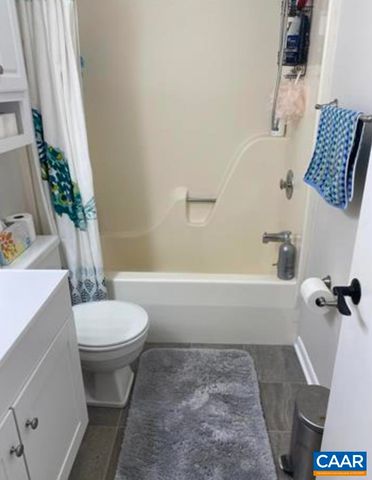 1583 BIRNAM DR, Charlottesville, VA 22901