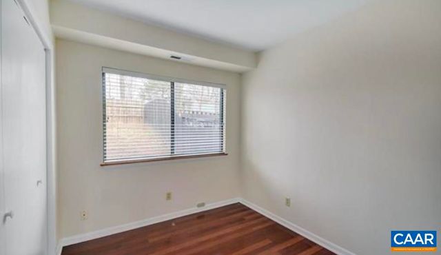 1583 BIRNAM DR, Charlottesville, VA 22901