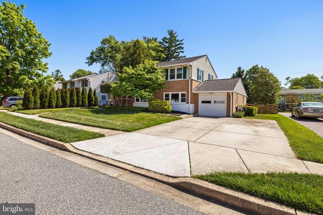 2115 SUBURBAN GREENS DR, Lutherville Timonium, MD 21093
