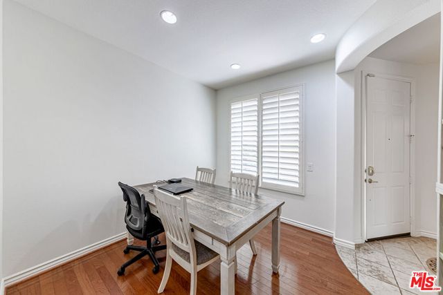 25684 Via Ventana, Valencia, CA 91381