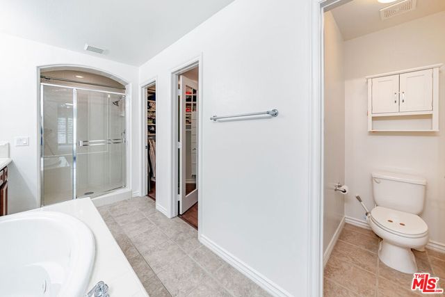 25684 Via Ventana, Valencia, CA 91381